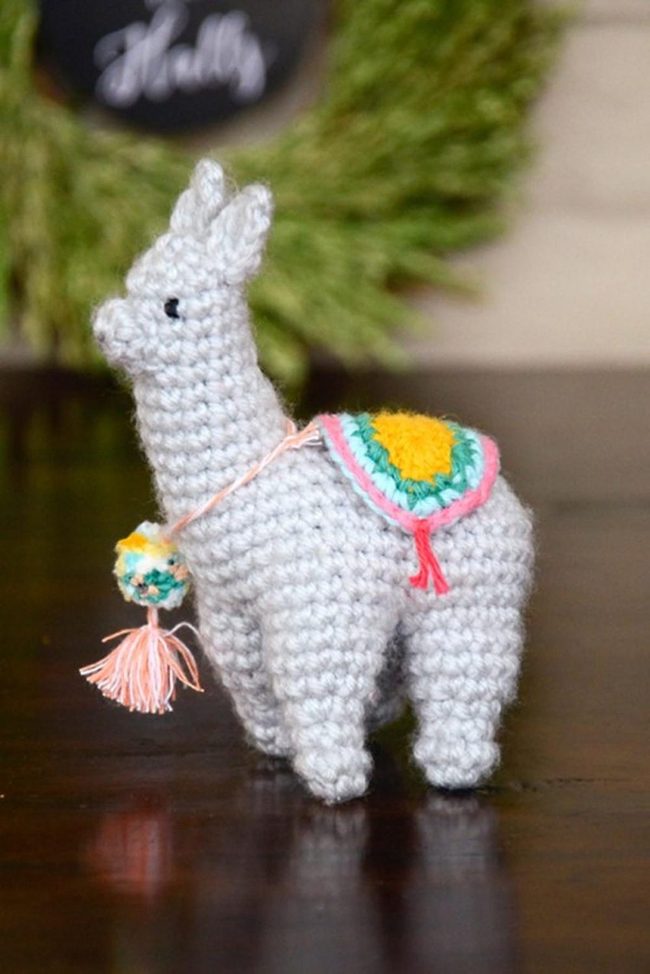 Gray Yarn Llama With Rainbow Blanket