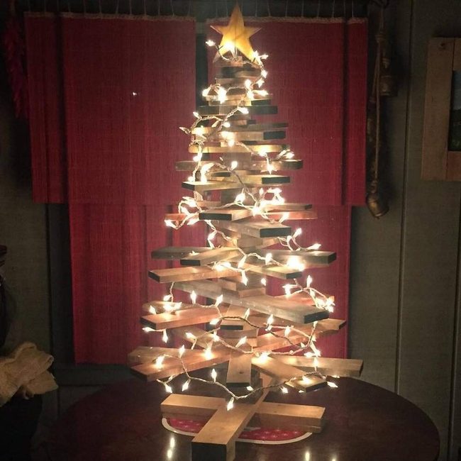 Layered Wood Plank Lights