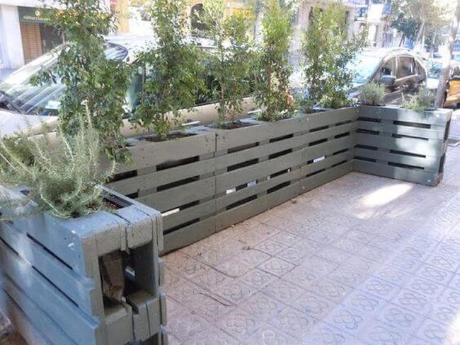 Wood Pallet Living Garden Wall