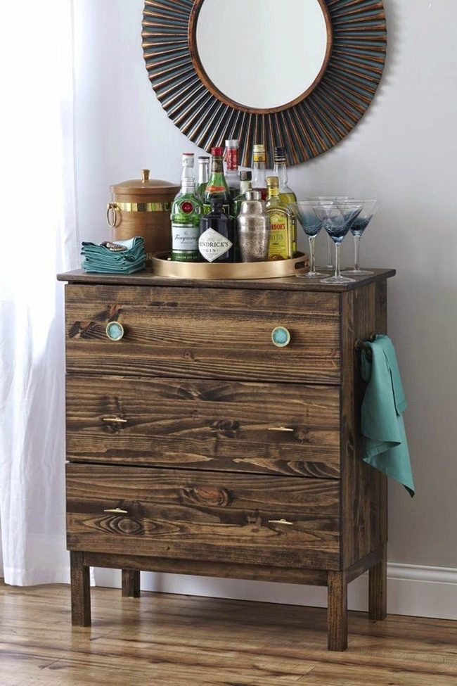 Sunburst Mirror Gold Tray Bar