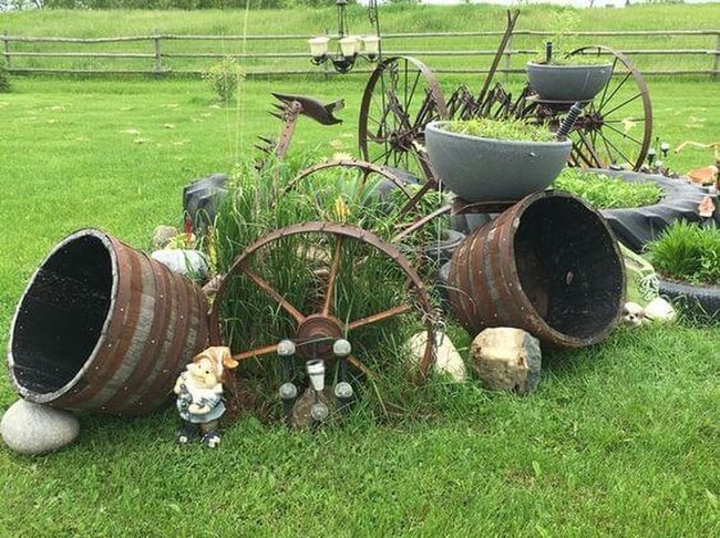 Vintage Barrels And Wheels Garden