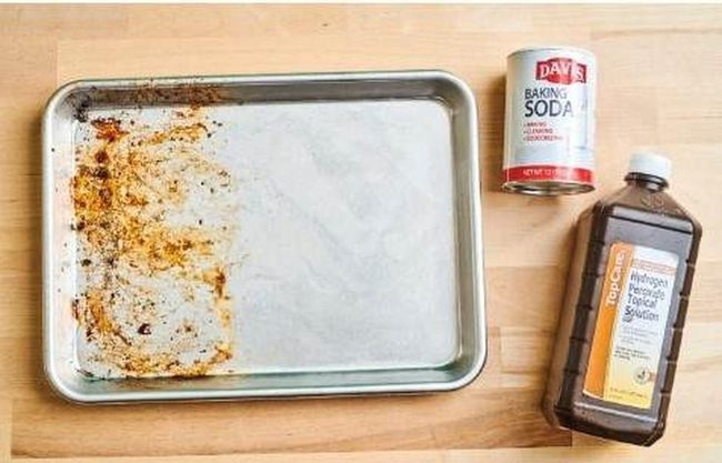 Baking Soda Restores Stained Sheets