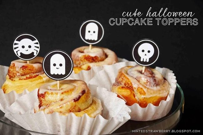 Skull And Ghost Frosted Cupcakes
