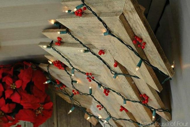 Wooden Pallet Tree With Lights