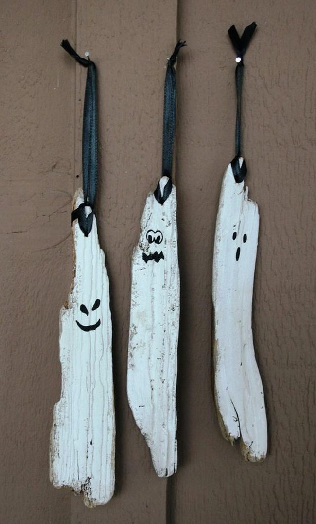 Pale Driftwood Halloween Spirits