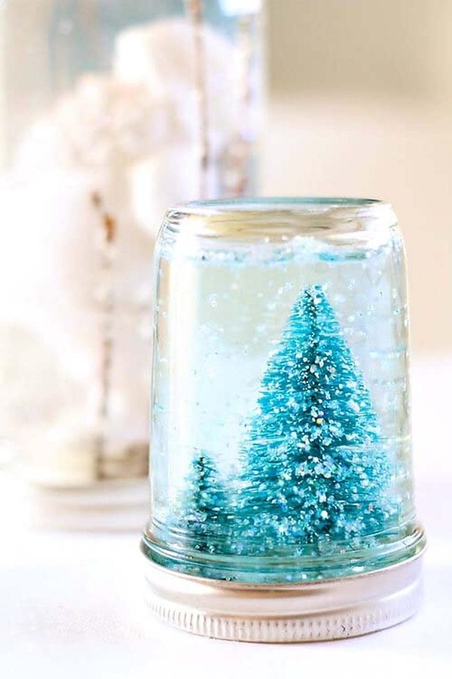 Shimmering Evergreen Mason Jar Globes