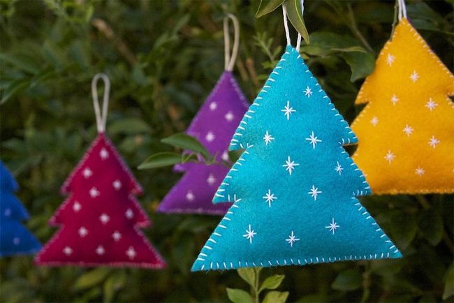 Fuzzy Felt Trees With Star Tops