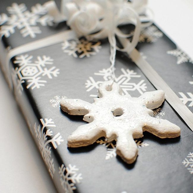 Silver Snowflakes Deep Paper Gift