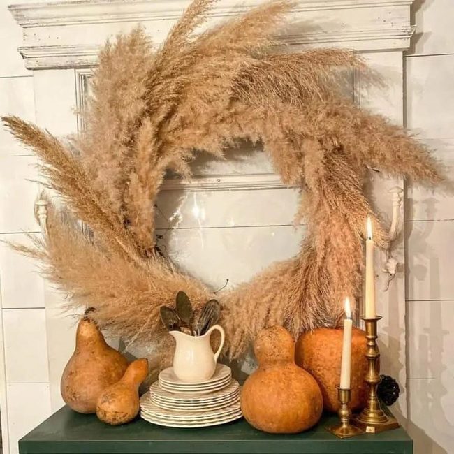 Beige Pampas Grass Door Statement