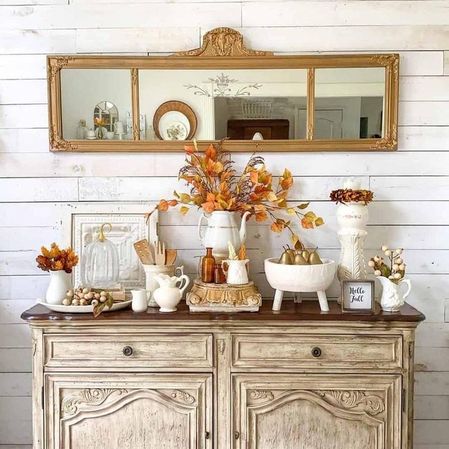 Gold Mirror Autumn Leaves Display