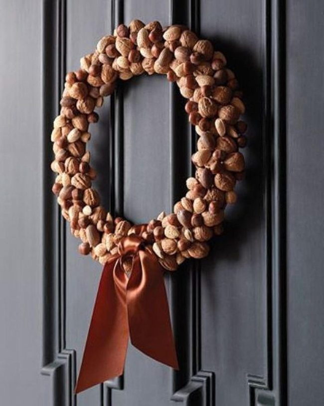 Brown Nut Wreath Natural Texture