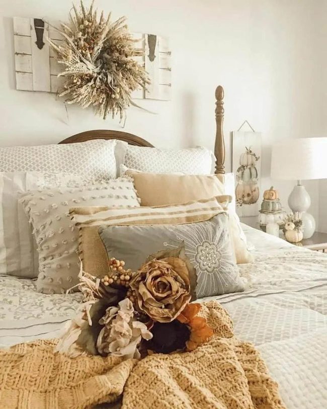 Beige Wheat and Cotton Fall Wreath