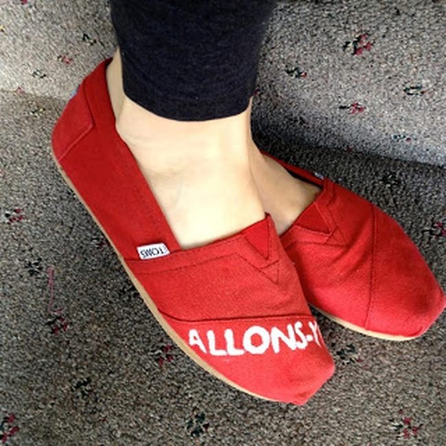 Red Canvas Shoes French Letters Bold
