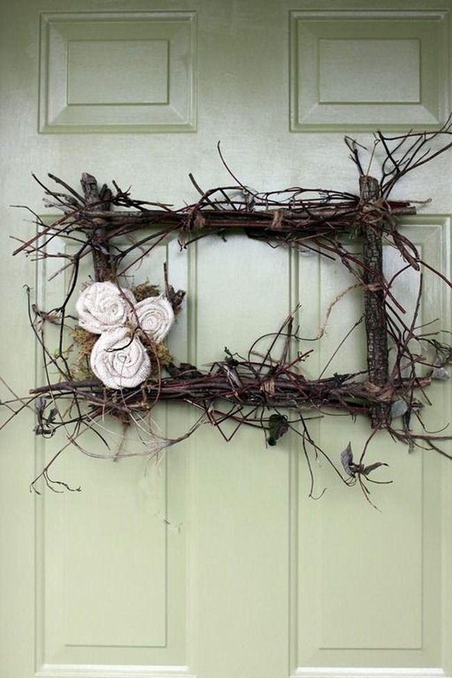 Twisted Branch Wreath White Blooms