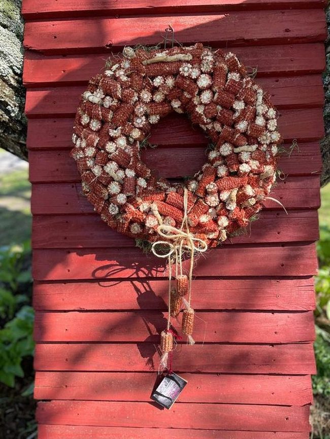 Red Corn Cob Wreath Wall