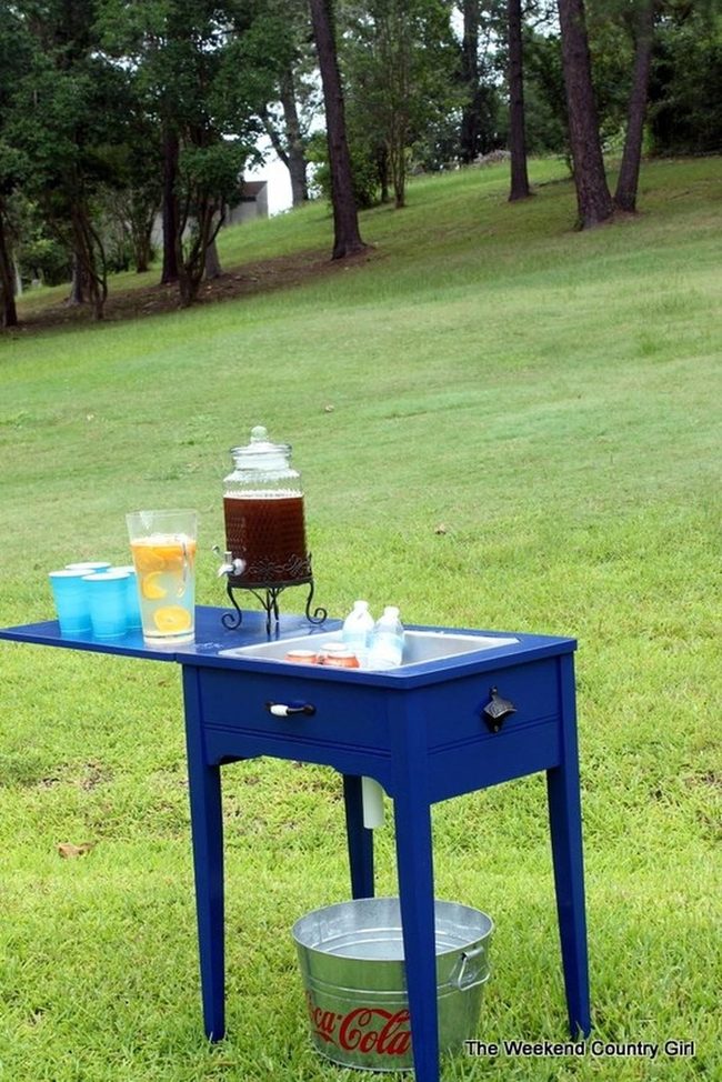 Blue Table Lemonade Party Setup