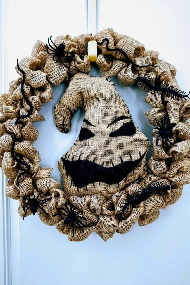 Burlap Oogie Boogie Character Wreath