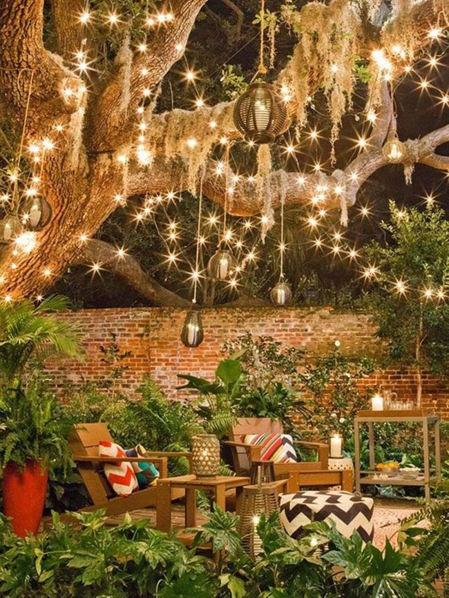 Candlelit Lounge Under Stars