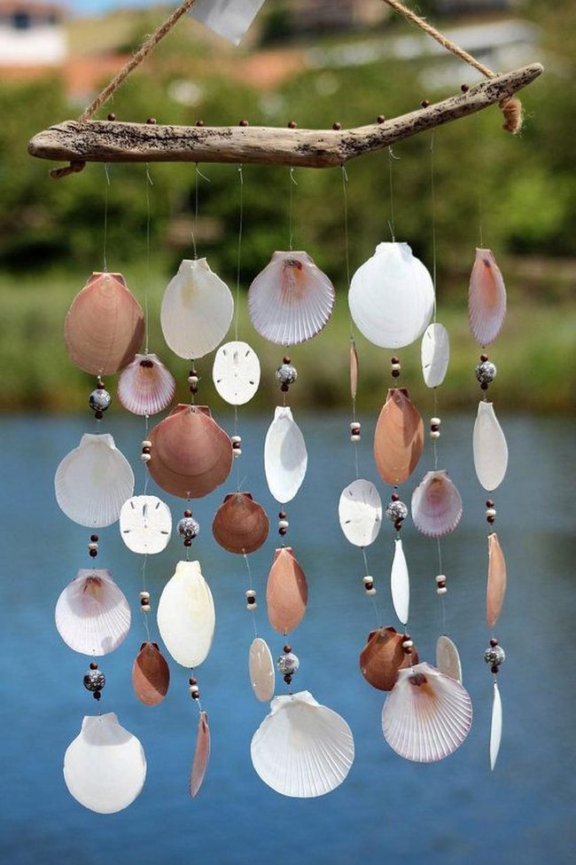 Spinning Seashells Catch Ocean Breezes