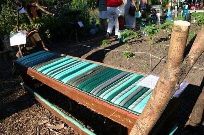 Coiled Hoses Bright Garden Storage