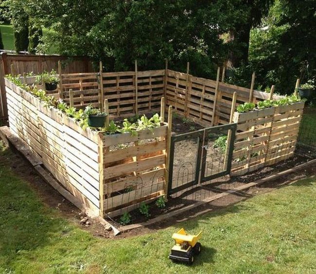 Wooden Pallet Garden Gate