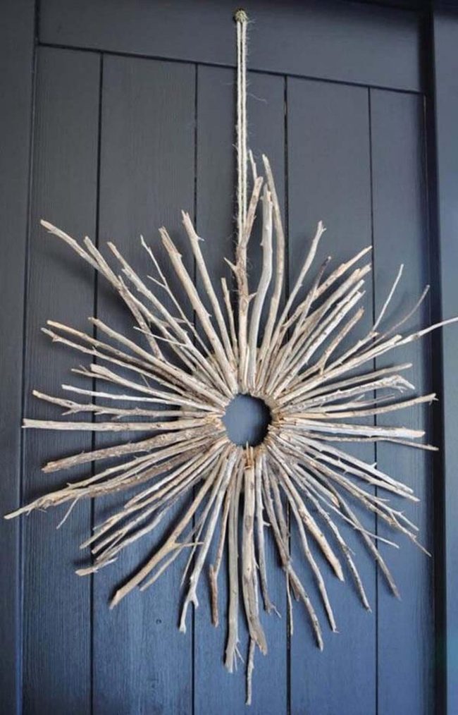 Gray Twig Starburst Entrance Statement