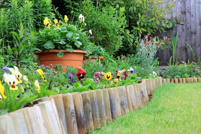 Natural Wood Garden Borders
