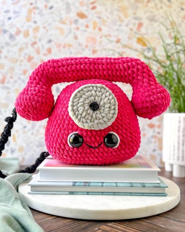 Hot Pink Crochet Rotary Phone