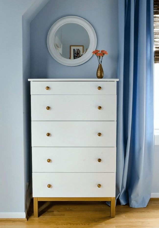 White Dresser Corner Simplicity