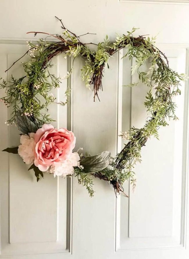 Heart Grapevine Wreath Natural Woven