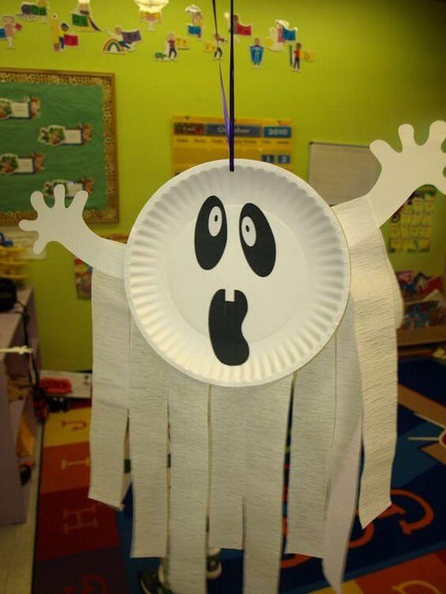 Ghostly Paper Plate Spirits