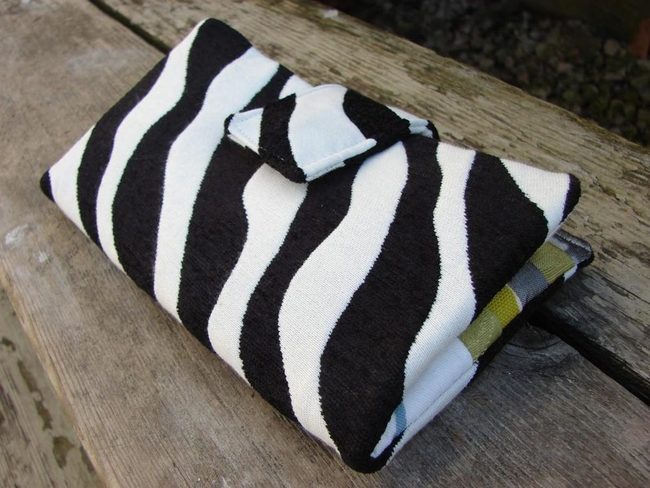 Black White Stripe Luxury Wallet
