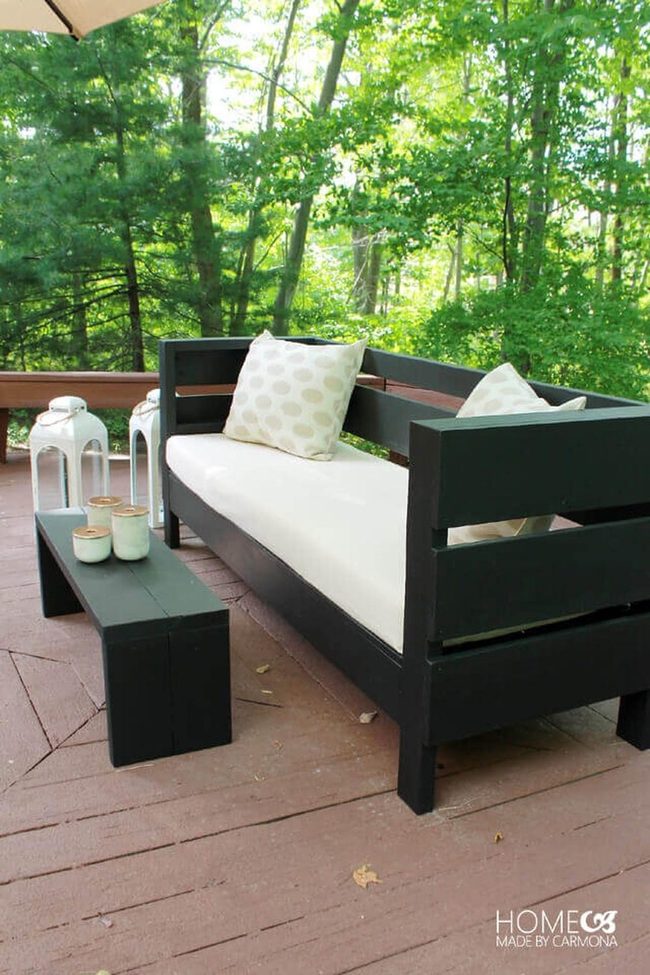 Reclaimed Wood Deck Lounging