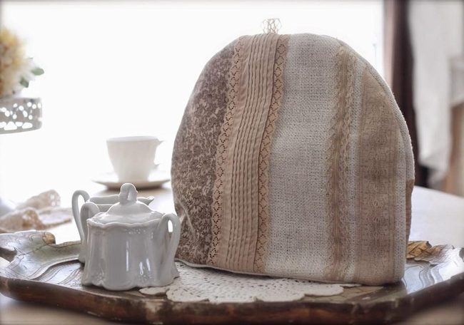 White Teapot Wooden Tray Corner