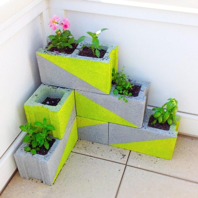 Yellow Blocks, Pink Flowers, Green Cascade