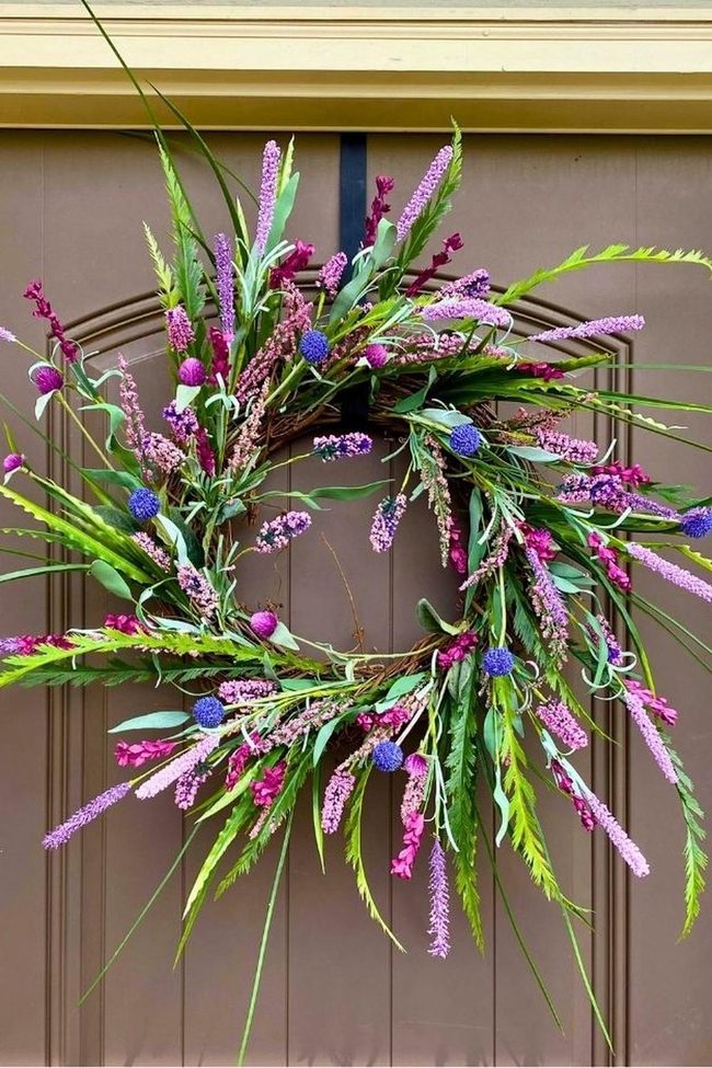 Yard Party Wreath In Sunset