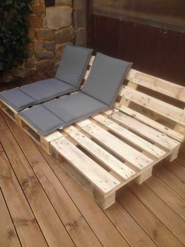 Wooden Pallet Recline Lounge