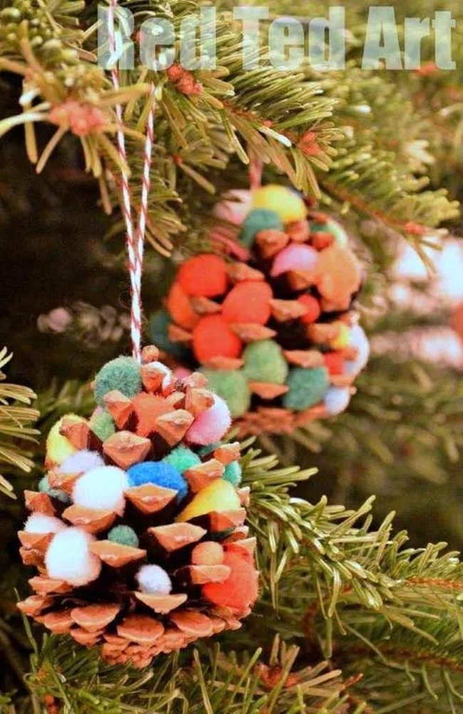 Fluffy Pom Pom Pinecones