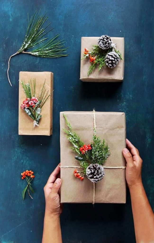Natural Materials Gift Wrapping Details