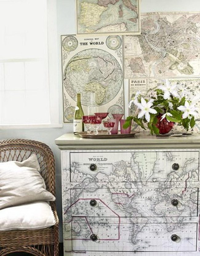 Sunlit Wicker Corner Maps