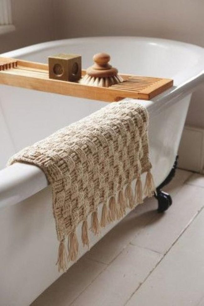 Black-Legged White Porcelain Bathtub