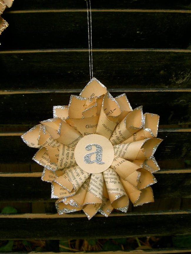 Rolled Pages Silver Sparkle Wreath