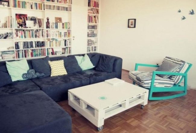 Blue Couches With Wooden Warmth