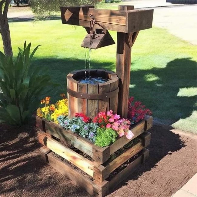 Reclaimed Wood Wishing Well Planter