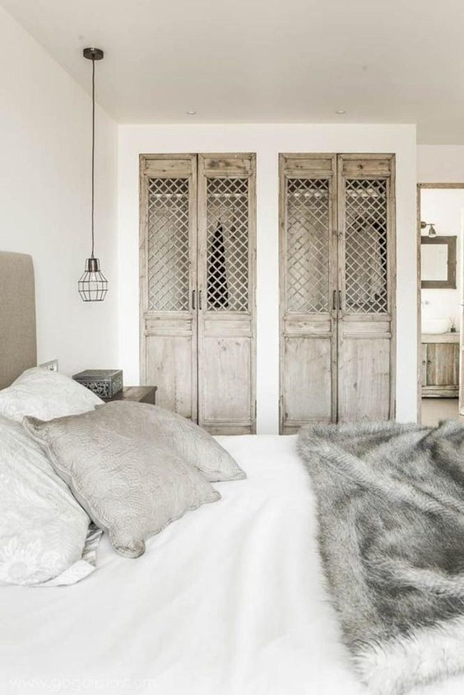Light Wood Lattice Bedroom Softness