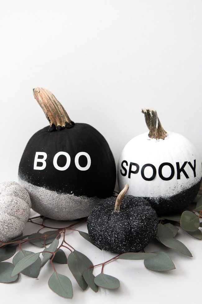 Sparkle Black And White Pumpkins