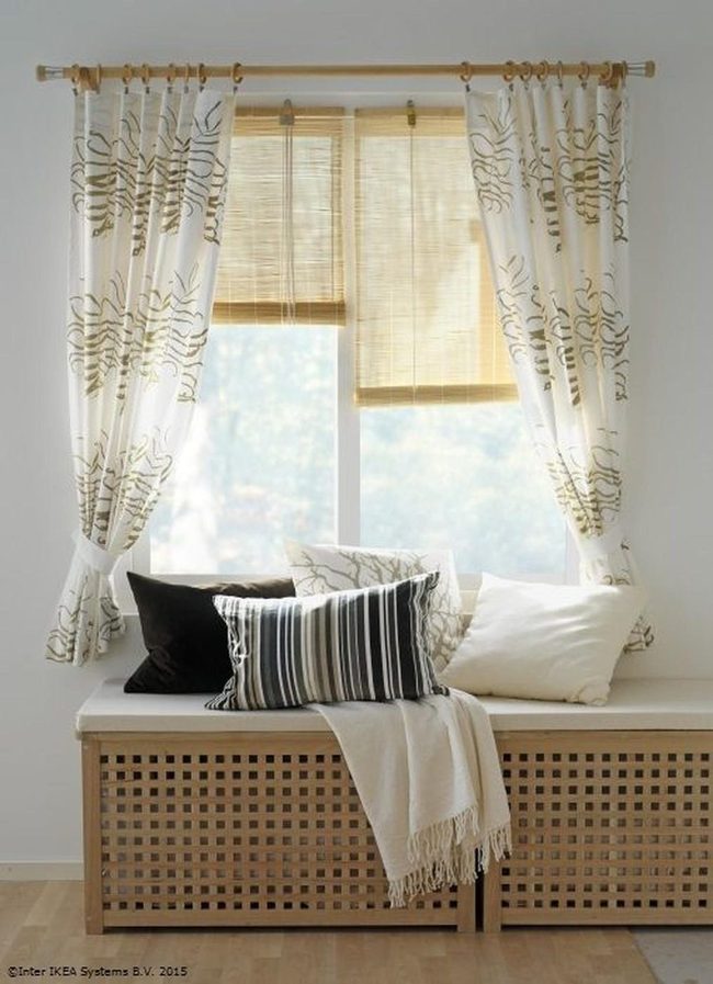 Wooden Lattice Bench Nook