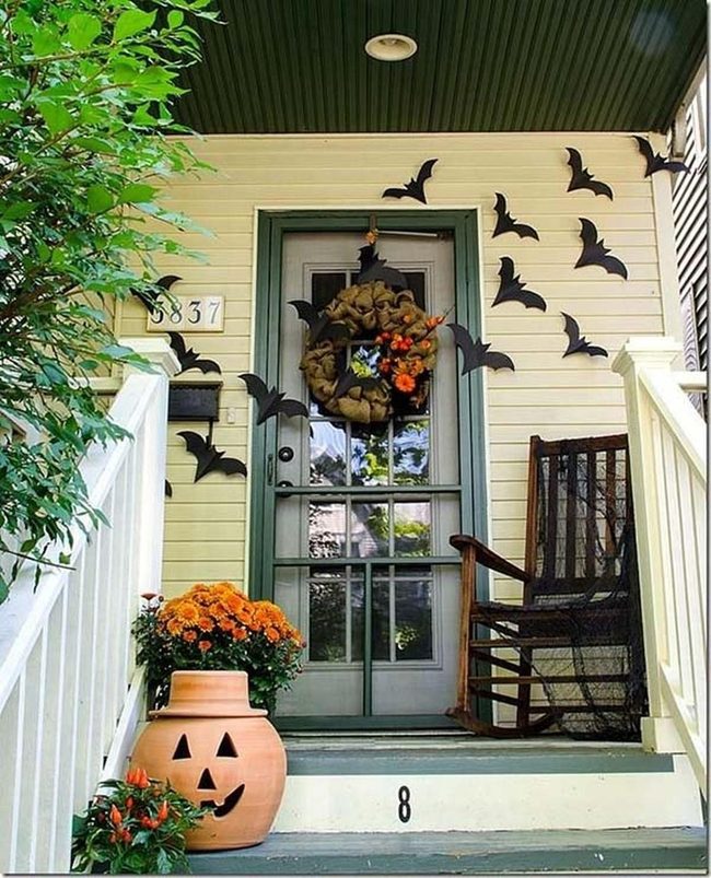 Black Bats Overhead Spook