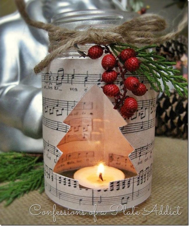 Red Berries And Musical Notes Candle