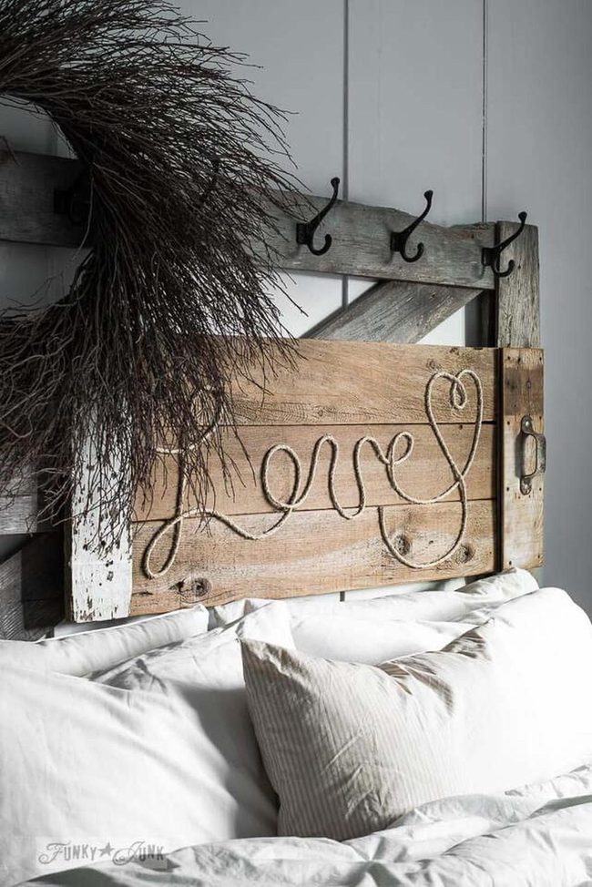 Wood Pallet Message Above Bed